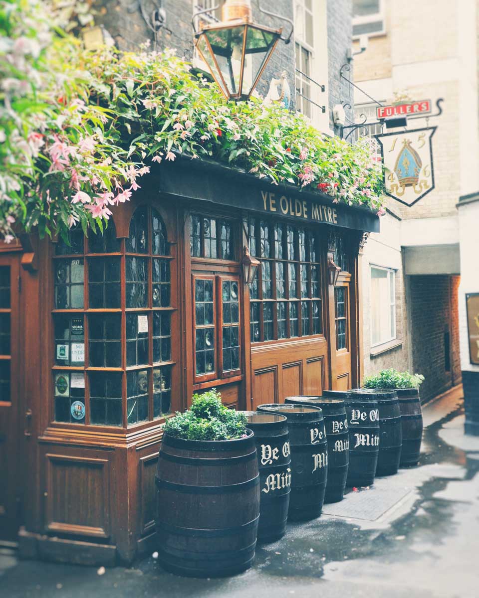 Ye Olde Mitre London: Is This Hidden Pub Worth Finding